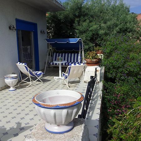 Villa Bouganville Oliveri Luaran gambar