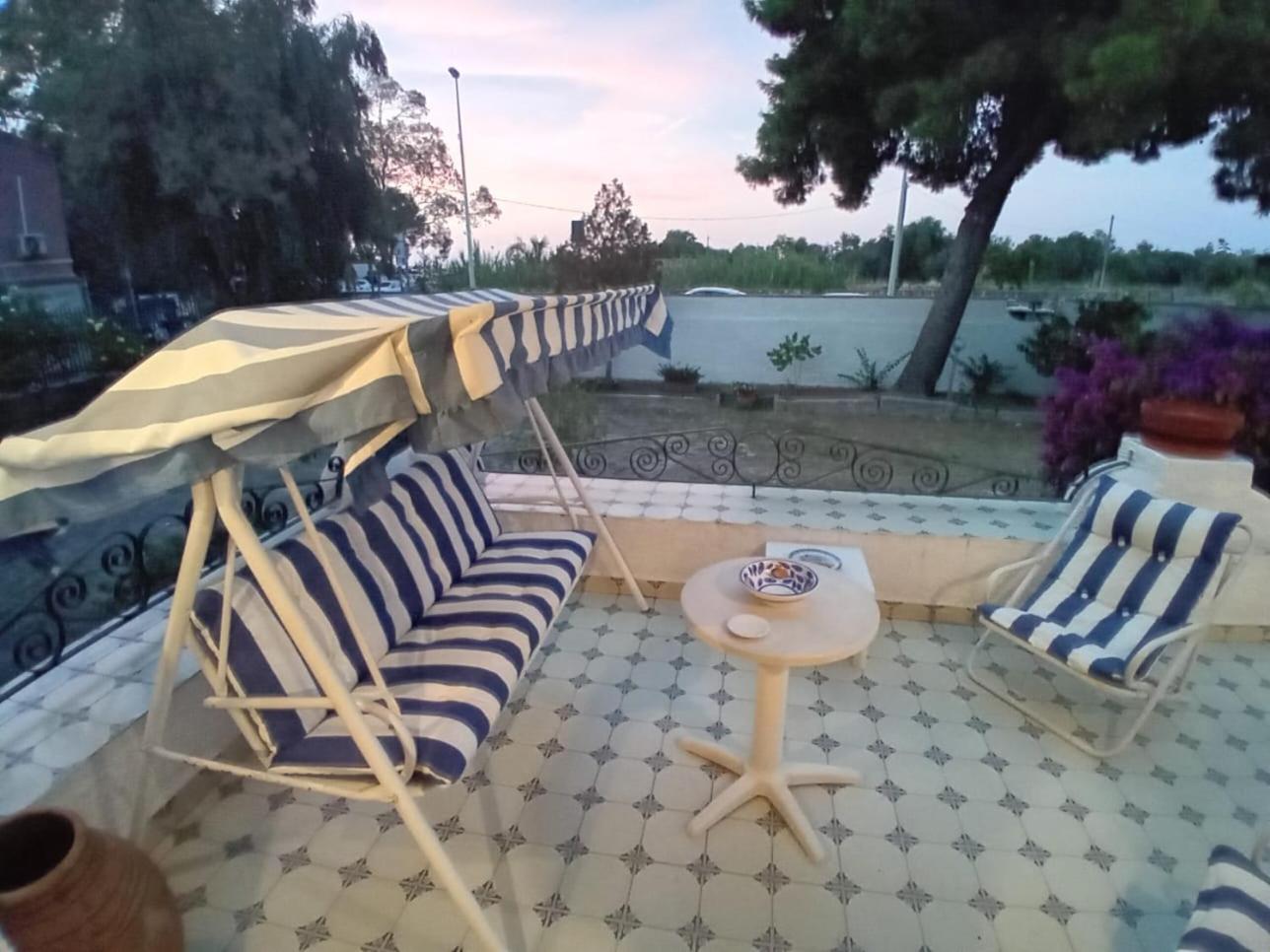 Villa Bouganville Oliveri Luaran gambar